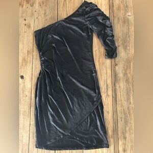 Joyce Leslie side cut out one puff shoulder body con sz Lg but would fit S-L
